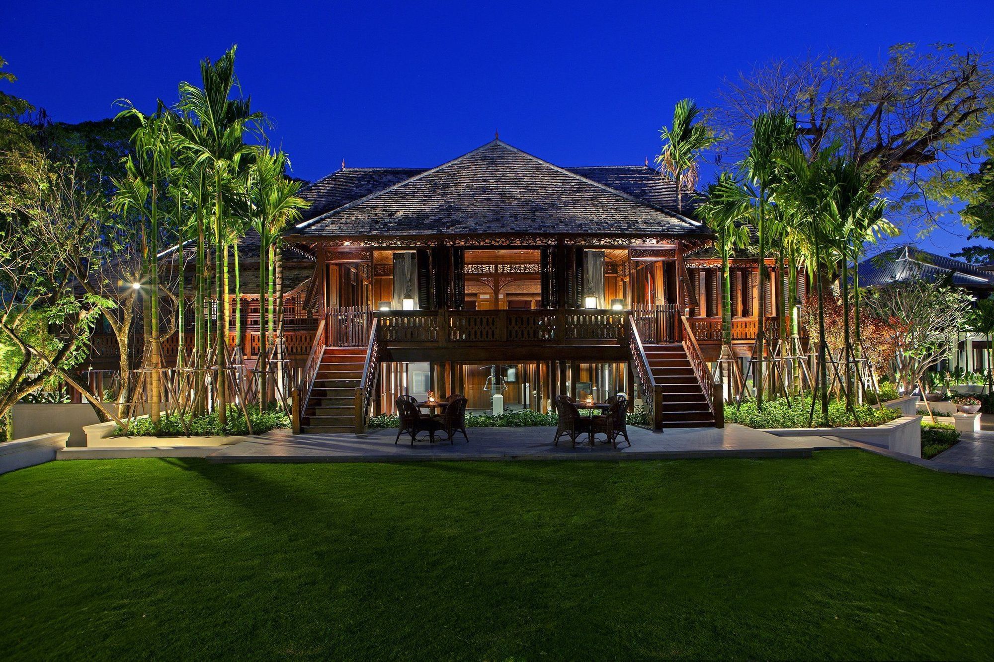 137 Pillars House Hotel Чиангмай Екстериор снимка